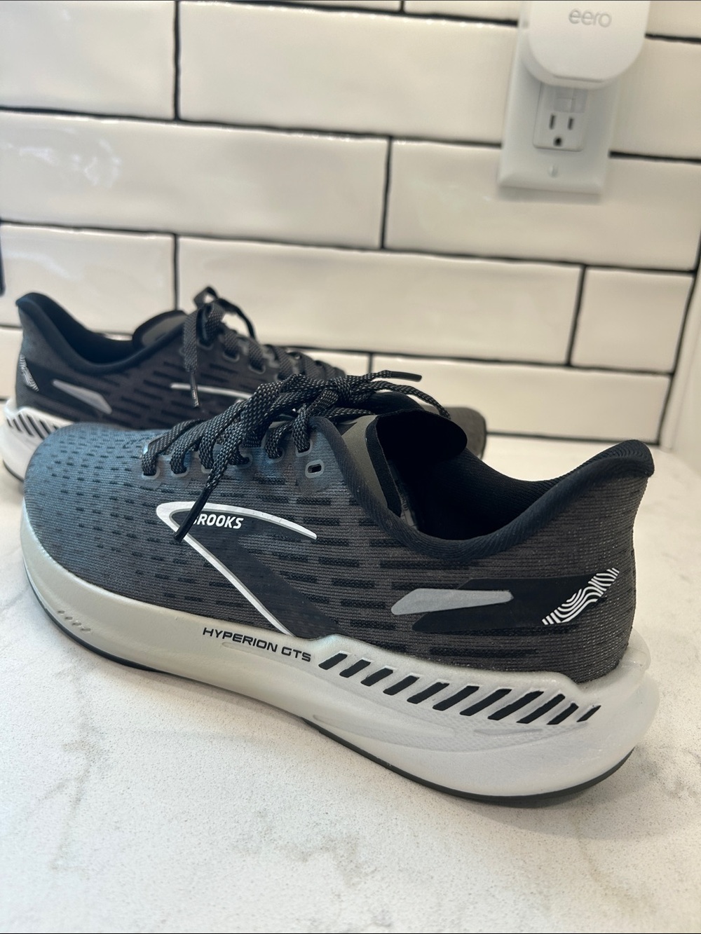 Brooks Hyperion GTS "Gunmetal Black" Women's Running Shoe Size: 9 - Picture 15 of 16